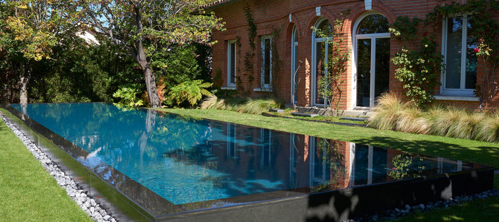 piscine à débordement miroir toulouse