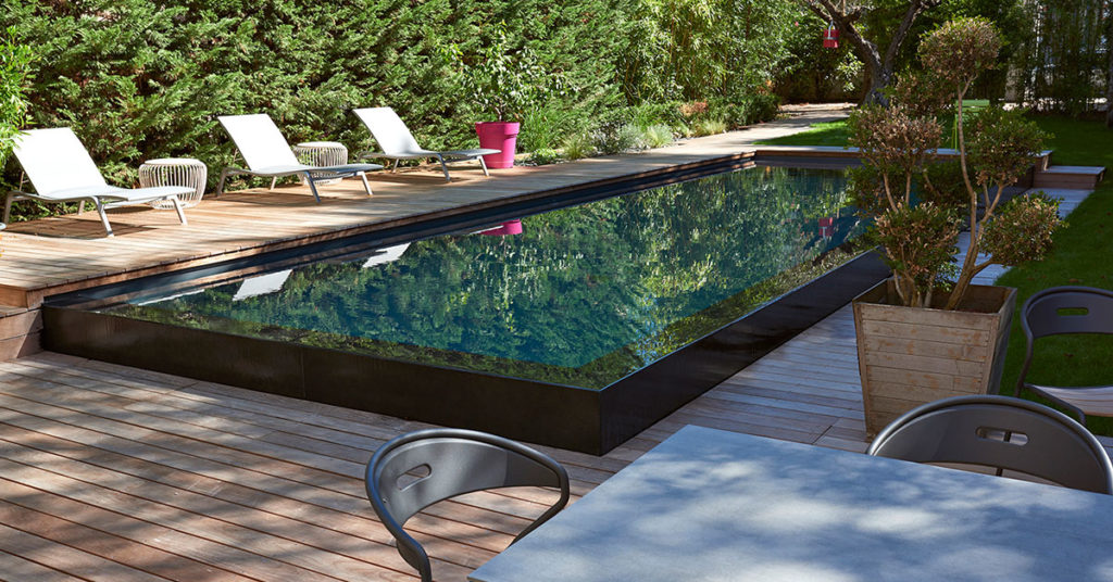 piscine miroir avec débordement