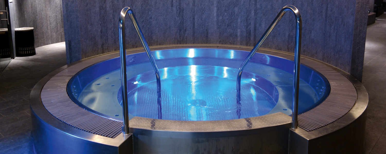 spa sur-mesure en inox forme ronde