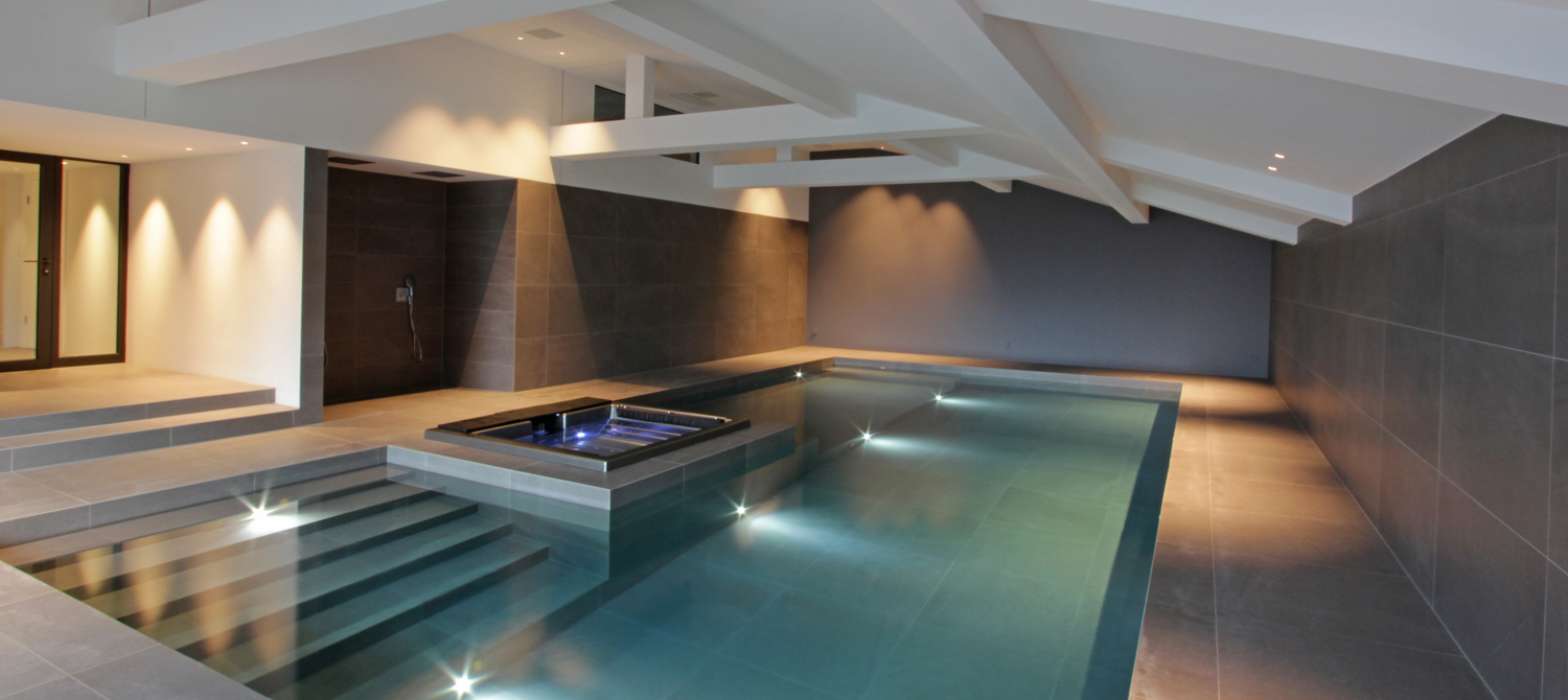 piscine intérieure suisse