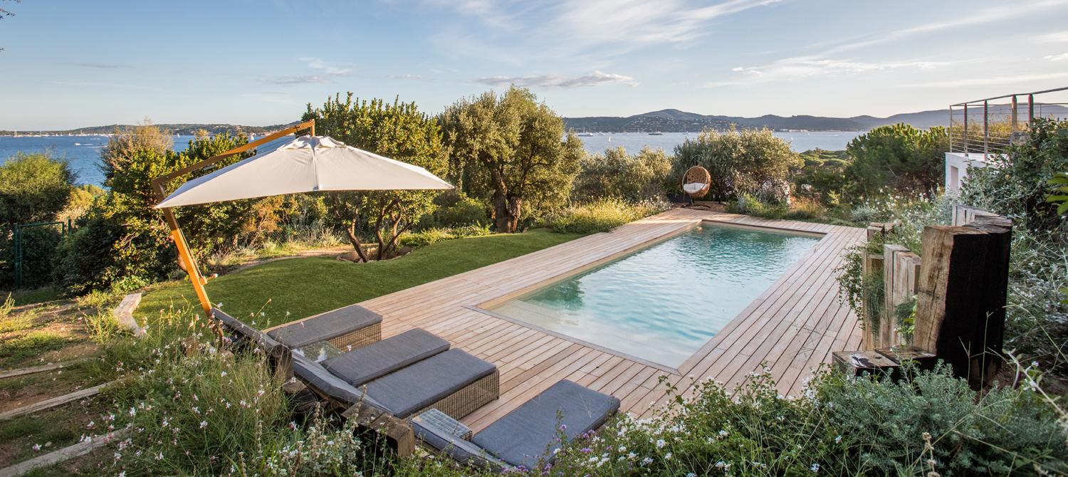 piscine paysagée bord de mer