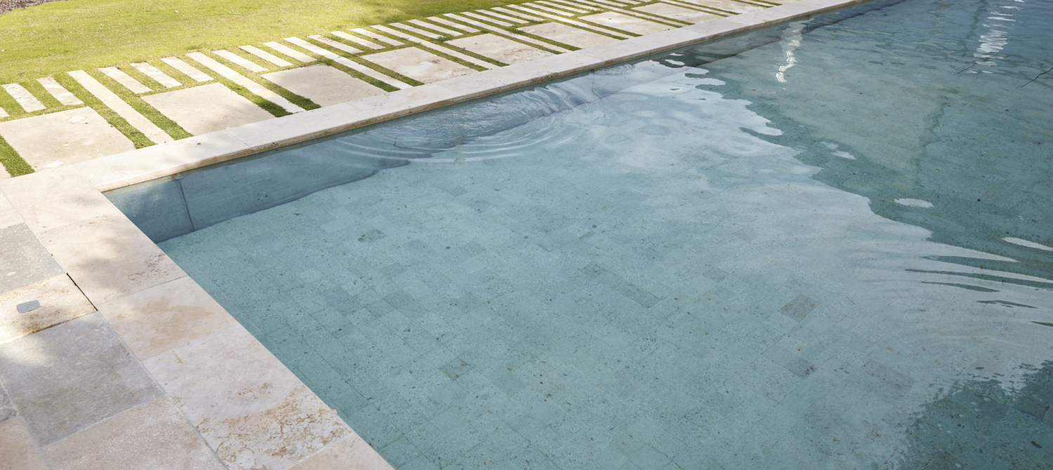 piscine sous terrasse