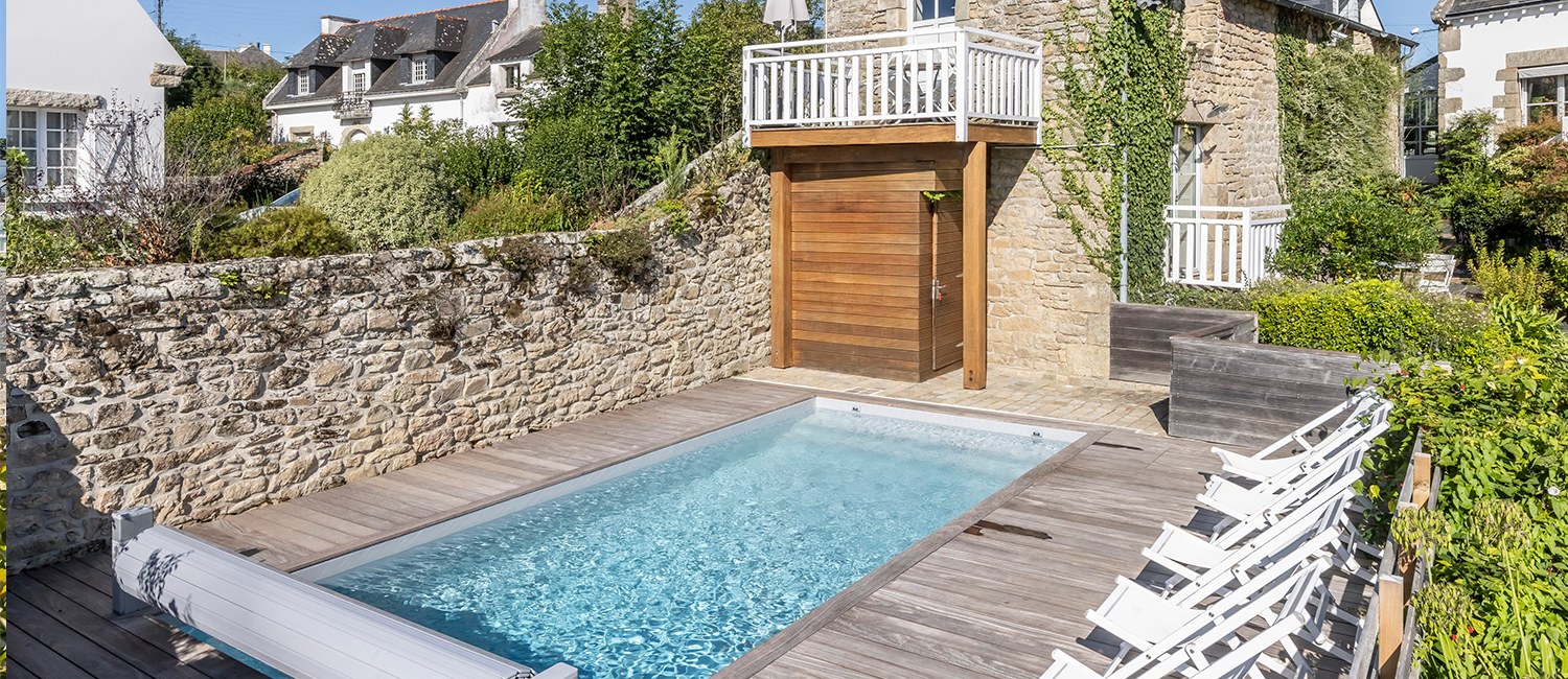 La piscine du Lodge Kerispe se réinvente à la Trinité-sur-Mer