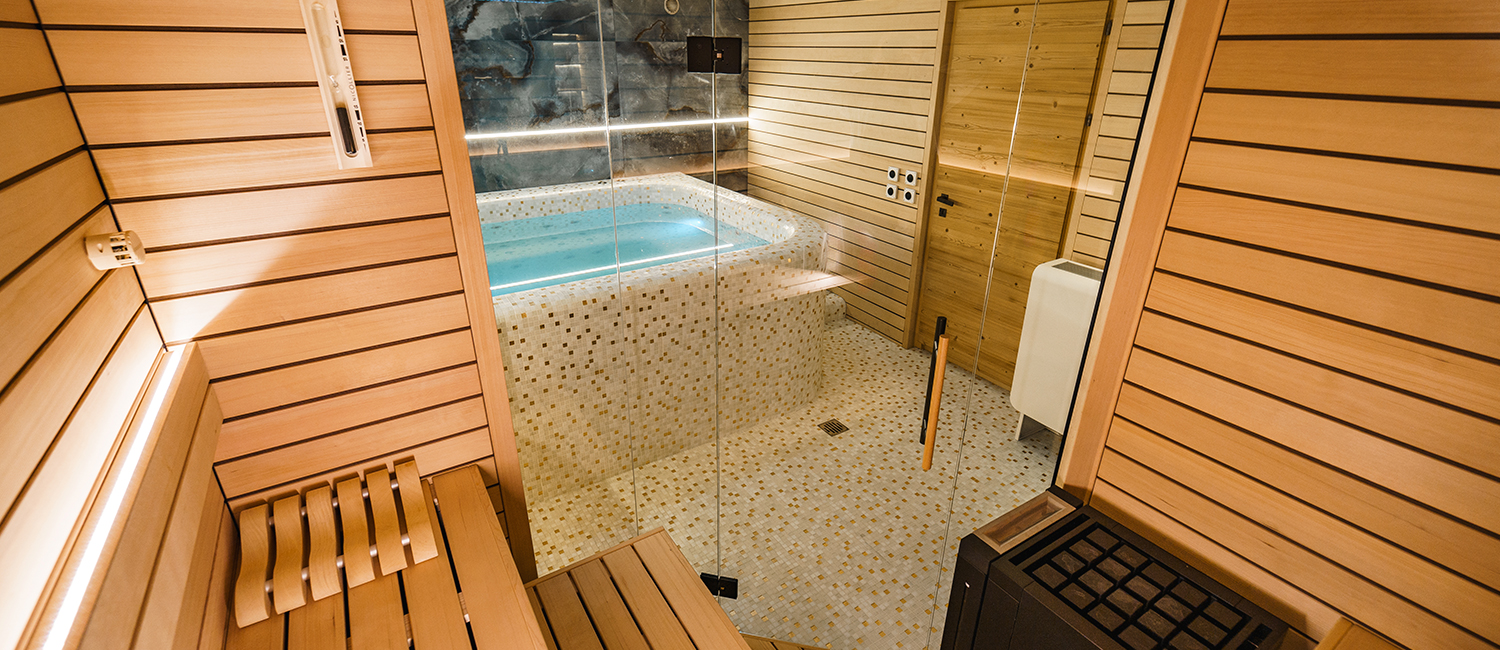 espace wellness moderne avec spa sauna