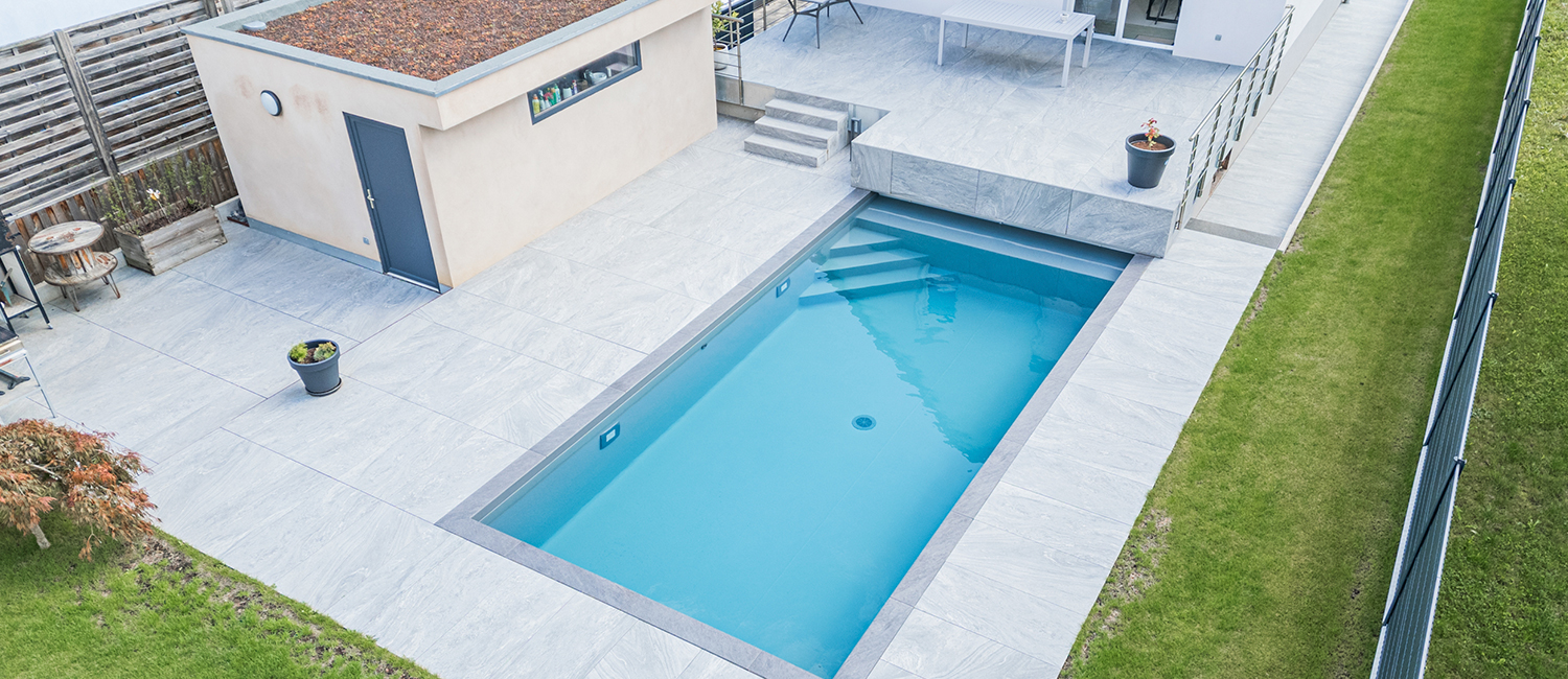 Une piscine familiale au design contemporain en Alsace
