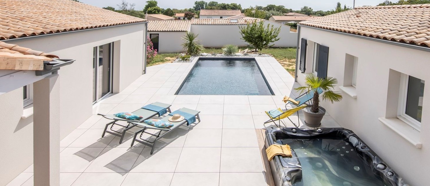 Une piscine familiale près de La Rochelle