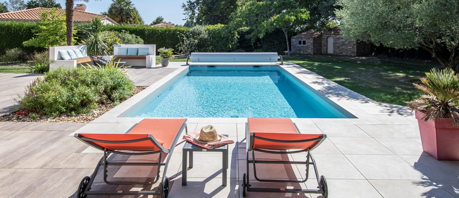 Une piscine familiale à l’accent du Sud