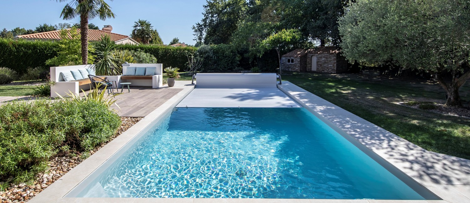 Une piscine familiale à l’accent du Sud