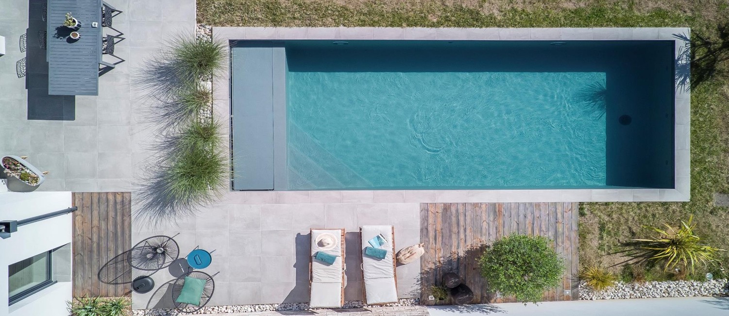 Piscine urbaine à l’accent méditerranéen dans la Sarthe
