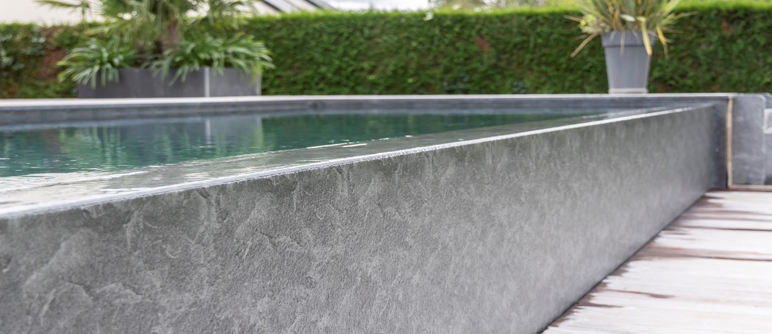 Une piscine à débordement comme une évidence