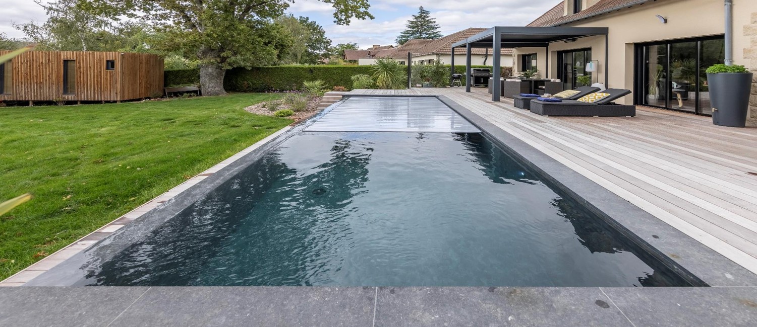 Une piscine à débordement comme une évidence