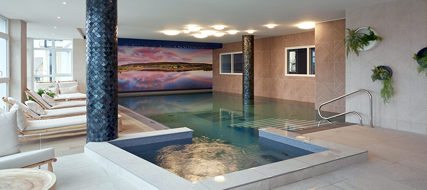 Espace wellness piscine spa hammam hôtel restaurant de l’Abbaye dans le Jura