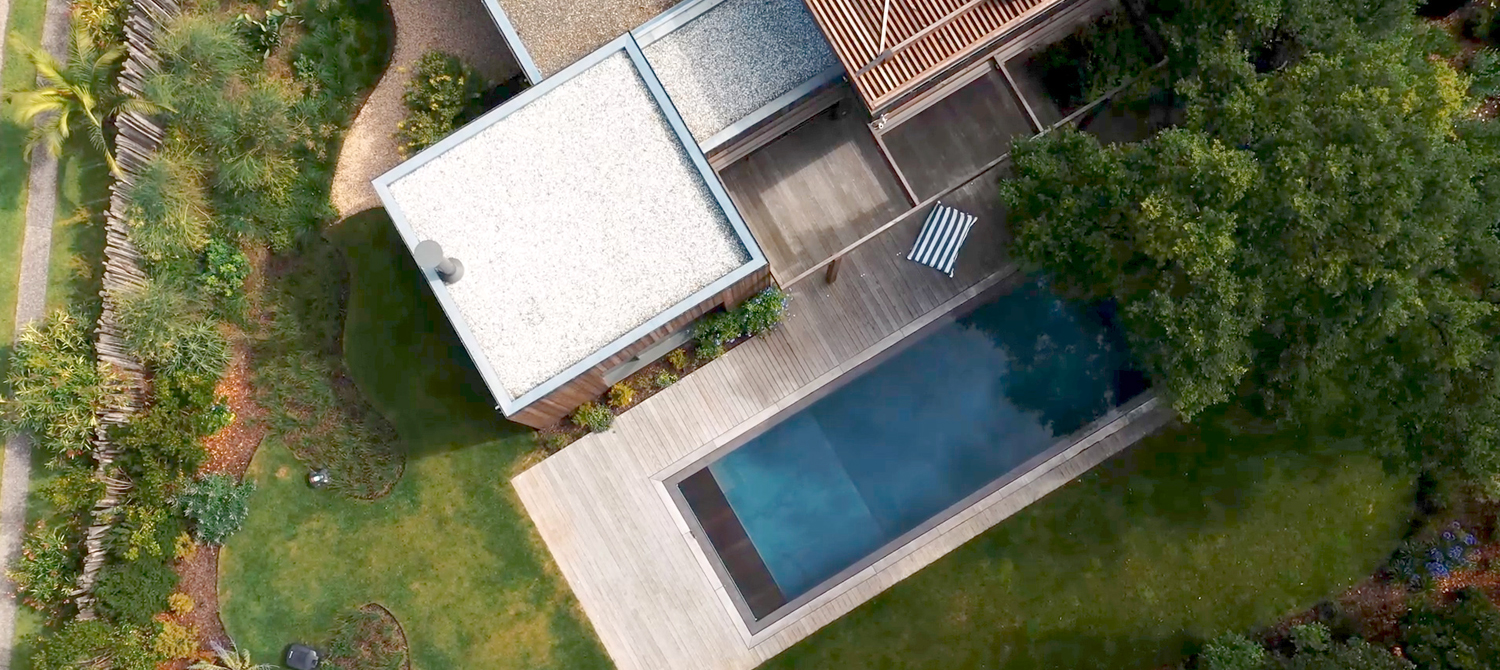 Maison d’architecte avec piscine miroir